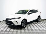 Used 2021 Toyota Venza LE image 3