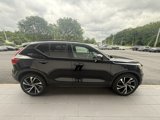 Used 2021 Volvo XC40 T5 R-Design w/ Climate Package image 6