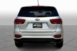 Used 2020 Kia Sorento FWD V6 image 4