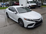 Used 2024 Toyota Camry SE image 2