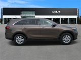 Used 2020 Kia Sorento LX image 3