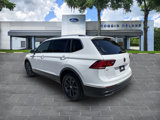 Used 2022 Volkswagen Tiguan SE image 3