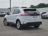 Used 2023 Ford Edge SE image 5