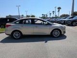 Used 2017 Ford Focus SE image 4