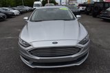 Used 2017 Ford Fusion SE w/ Fusion SE Technology Package image 2