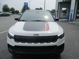 Used 2022 Jeep Compass Trailhawk w/ Trailhawk Elite Group image 3