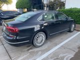 Used 2017 Volkswagen Passat 1.8T SE w/ SE Lighting Package image 2