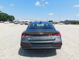 New 2025 Hyundai Elantra SE image 6