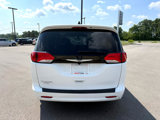 Used 2022 Chrysler Voyager LX image 4