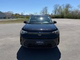 New 2025 Volkswagen Taos SE image 2