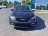 Used 2021 Chrysler Pacifica Touring-L image 4