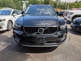 Used 2019 Volvo XC40 T5 Momentum image 2