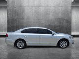 Used 2017 Volkswagen Passat 1.8T S image 4