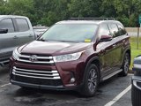 Used 2019 Toyota Highlander AWD V6 image 2