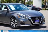 Used 2022 Nissan Altima 2.5 SV image 2