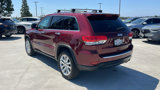 Used 2017 Jeep Grand Cherokee Limited image 3