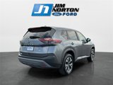 Used 2023 Nissan Rogue SV image 3