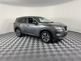 Used 2023 Nissan Rogue SV image 2