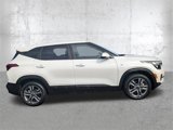 Used 2022 Kia Seltos LX image 3