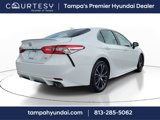 Used 2020 Toyota Camry SE image 3