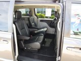 Used 2016 Chrysler Town & Country Touring image 3