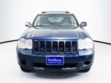 Used 2009 Jeep Grand Cherokee Laredo w/ Sun/Sound Group image 2