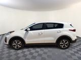 Used 2022 Kia Sportage LX image 2