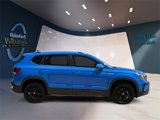Certified 2024 Volkswagen Taos SE image 3