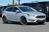 Used 2016 Ford Focus SE w/ Equipment Group 201A image 2
