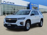 Used 2022 Chevrolet Traverse LS image 2