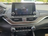 Used 2023 Nissan Altima 2.5 SV image 3