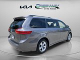 Used 2018 Toyota Sienna LE image 4
