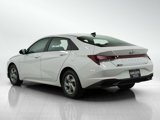 Used 2023 Hyundai Elantra SE image 3
