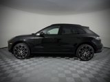 Used 2025 Porsche Macan image 2