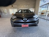 Used 2018 Toyota RAV4 SE image 4