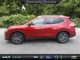 Used 2016 Nissan Rogue SL image 2