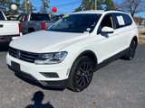 Used 2021 Volkswagen Tiguan SE image 2