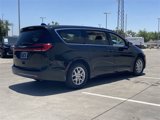 Used 2023 Chrysler Pacifica Touring-L image 6