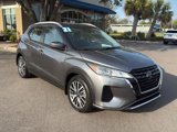 Used 2021 Nissan Kicks SV image 2
