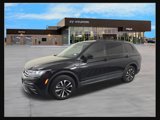 Used 2022 Volkswagen Tiguan S image 2