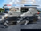Used 2017 Nissan Rogue SV image 2
