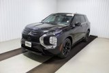 Used 2022 Mitsubishi Outlander SE image 3