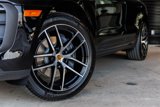 Used 2025 Porsche Macan image 4