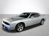Used 2021 Dodge Challenger SXT image 2