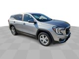 Used 2024 GMC Terrain SLE image 2