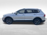 Used 2022 Volkswagen Tiguan SE image 2