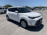 Used 2023 Kia Soul LX image 2