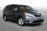 Used 2016 Toyota Sienna LE image 2