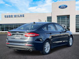 Used 2020 Ford Fusion SE image 3