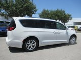 Used 2018 Chrysler Pacifica Touring-L Plus image 6